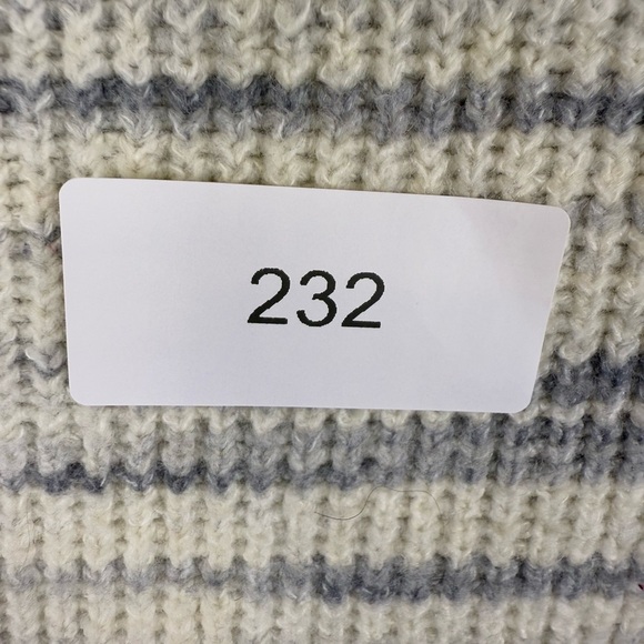 Pure Jill sweater tunic size medium tall v neck with split detail at sleeve - Picture 9 of 9